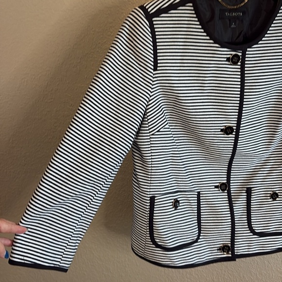 Talbots Women's Black and White Striped Blazer/ Size 6 - Picture 5 of 8